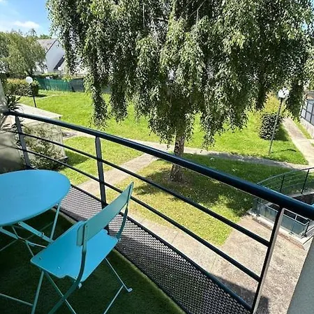 L Des Parcs Nantais Apartament *